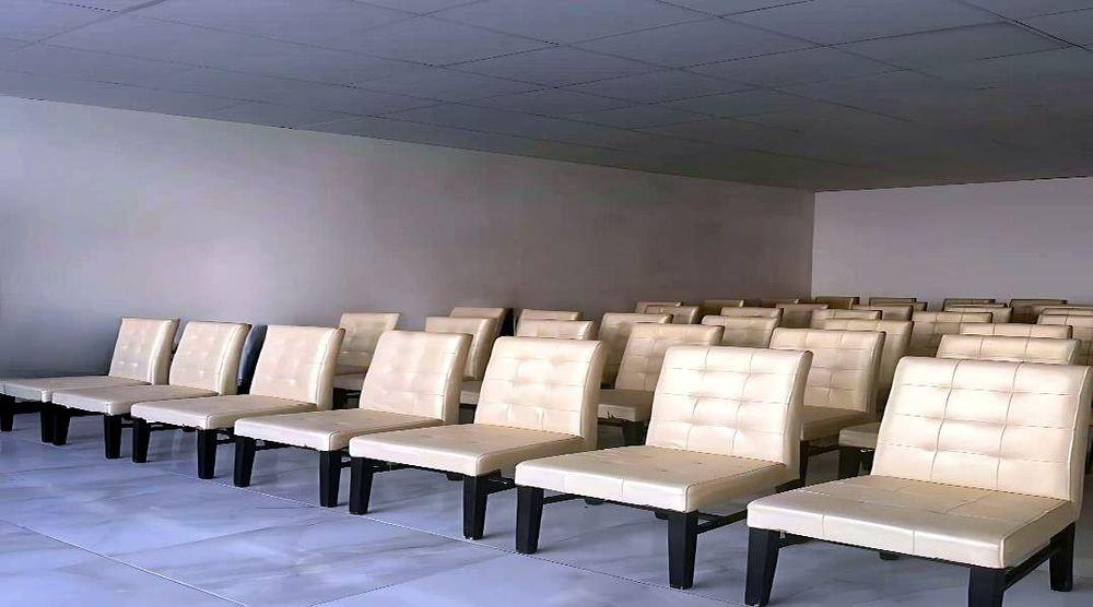 Grande salle de conférence