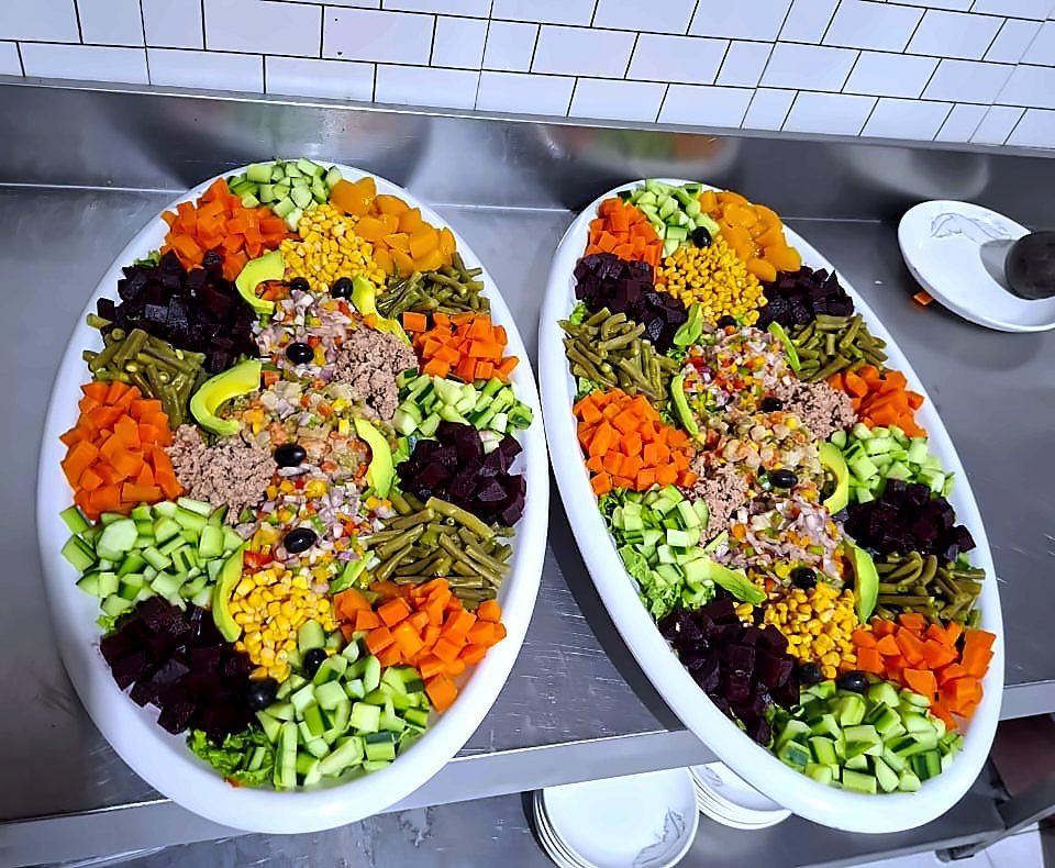Plateaux de crudités en mosaïque