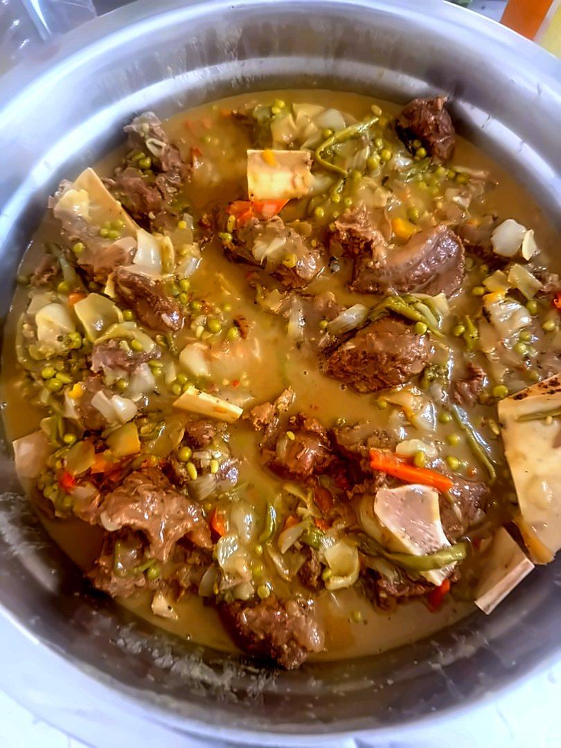 Ragoût de viande aux petits pois