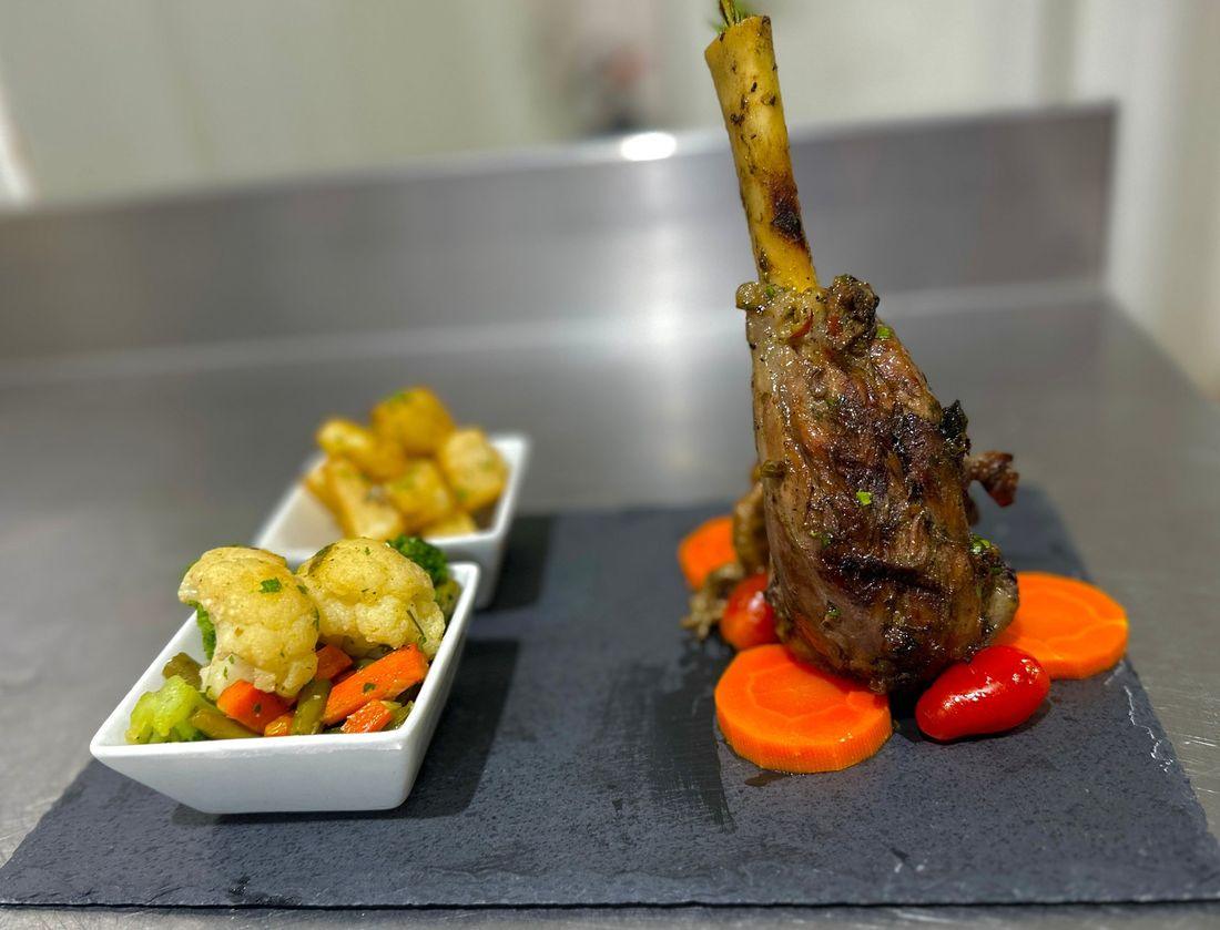 Souris d'agneau et légumes