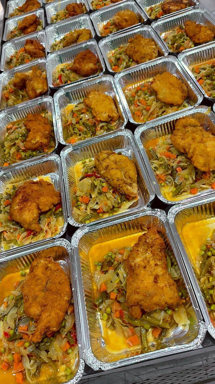 Escalope de poulet panée, poêlée de légumes